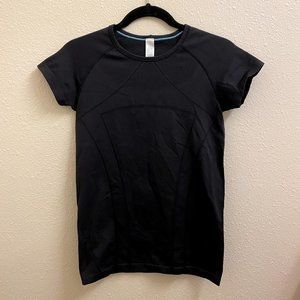 Ivivva (lululemon) Girls size 14 Black T-Shirt